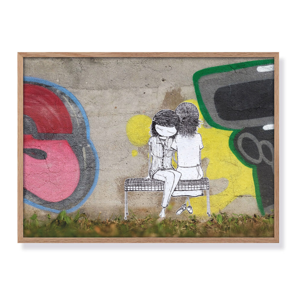 girl „close to“ Streetart Fotografie - Fine Art Print 40 x 30 cm